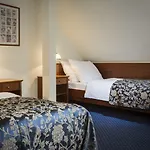 Orea Place 4*