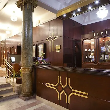 安格里奇杜尔奥莱亚酒店 公寓式酒店 4*